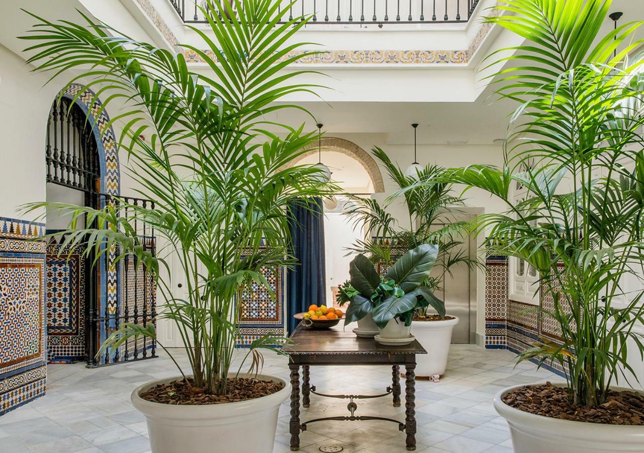 Апартаменты Santa Paula Pool & Luxury Севилья Экстерьер фото